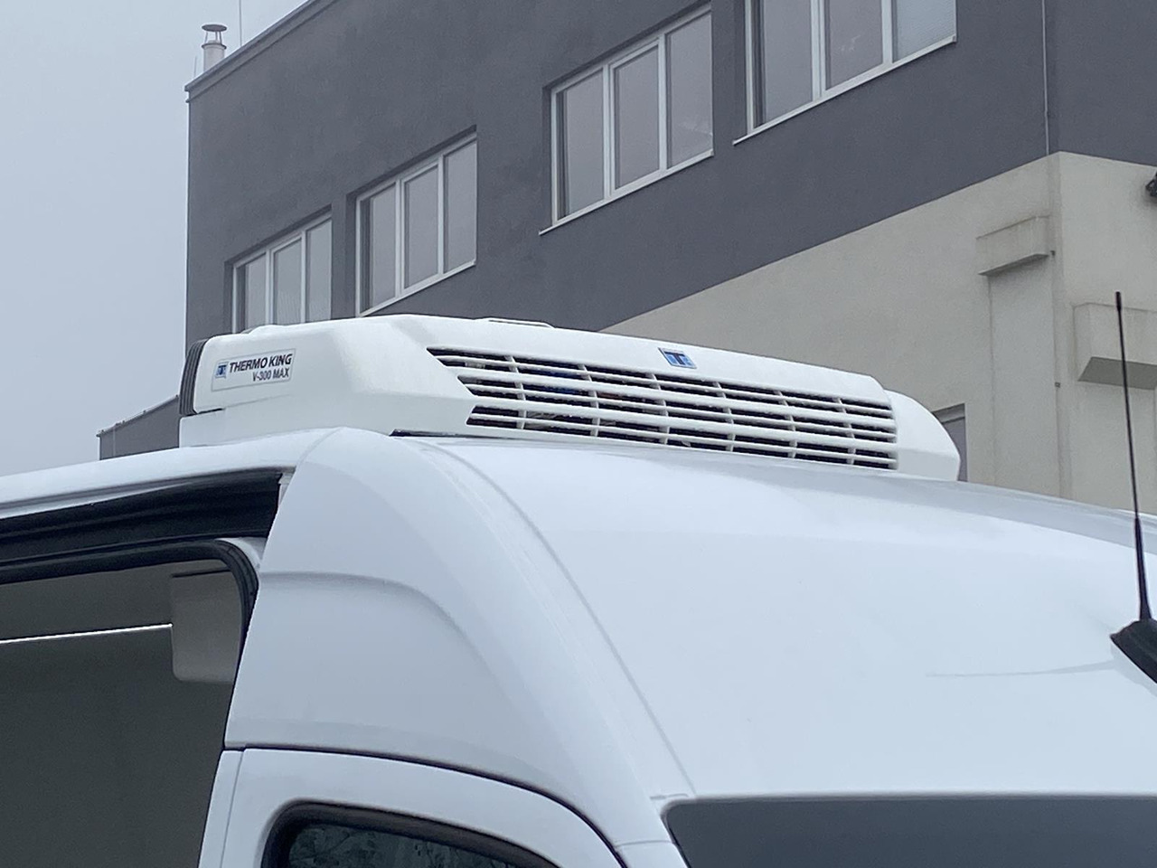 MERCEDES-BENZ SPRINTER 317 CDI L4H3 170PS AUTOMATIK FRISCHDIENST + KONVEKTA FK 3022 12-220V - Refrigerated delivery van: picture 5 MERCEDES-BENZ SPRINTER 317 CDI L4H3 170PS AUTOMATIK FRISCHDIENST + KONVEKTA FK 3022 12-220V - Refrigerated delivery van: picture 5