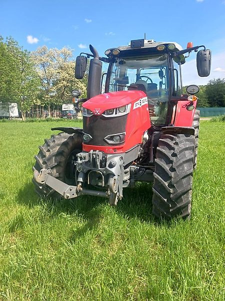 Massey Ferguson MF 6714 S Dyna-VT - Farm tractor: picture 2 Massey Ferguson MF 6714 S Dyna-VT - Farm tractor: picture 2