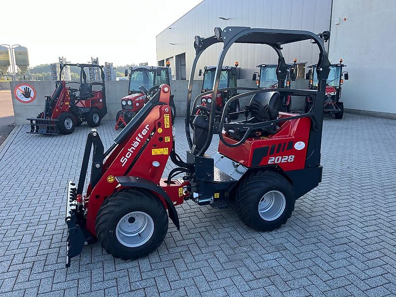 Schäffer 2028-2 - Compact loader: picture 1 Schäffer 2028-2 - Compact loader: picture 1