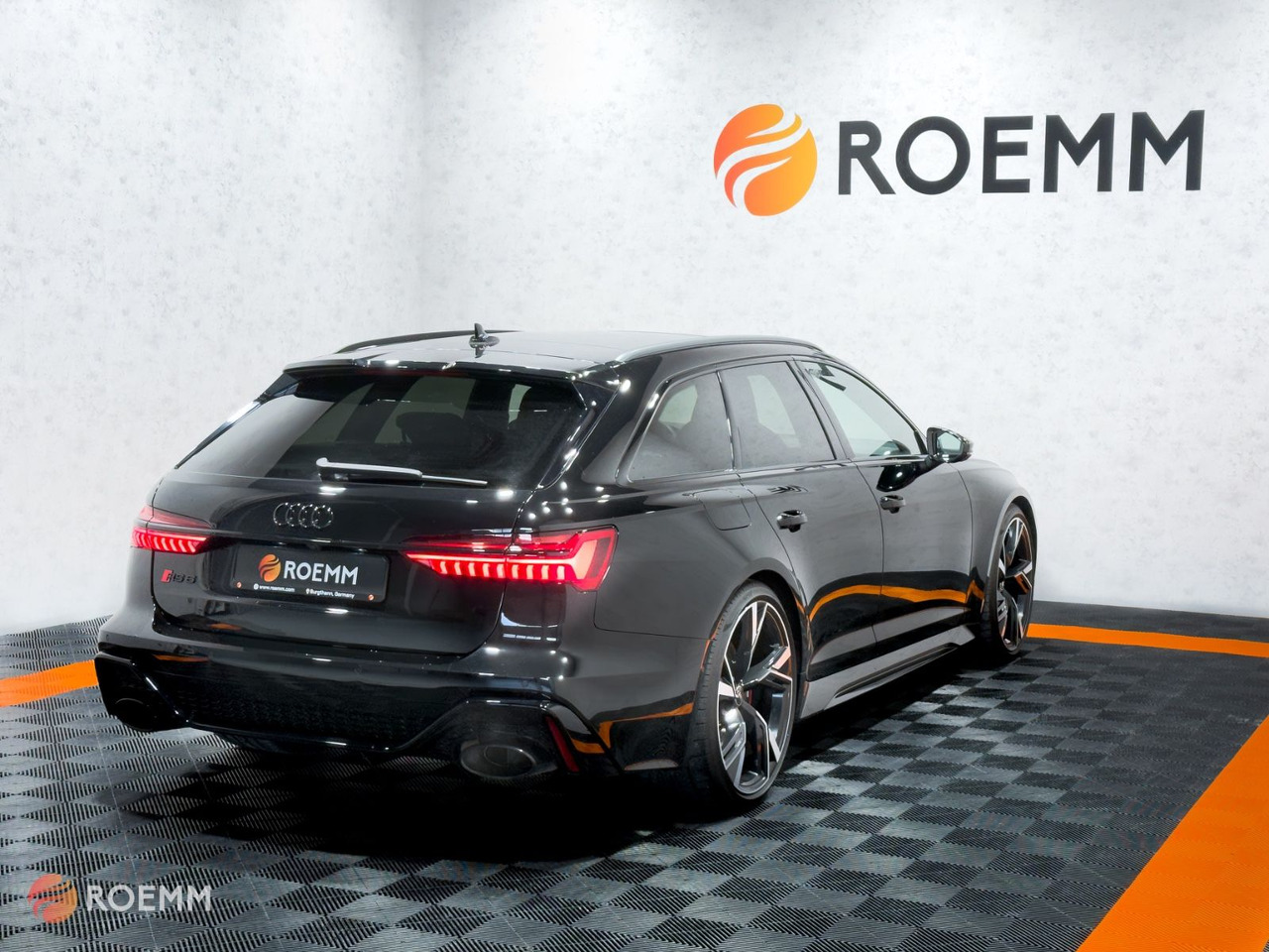 Audi RS6 Avant 4.0 TFSI quattro*Dynamik*360°*PANO*LED - Estate car: picture 5 Audi RS6 Avant 4.0 TFSI quattro*Dynamik*360°*PANO*LED - Estate car: picture 5