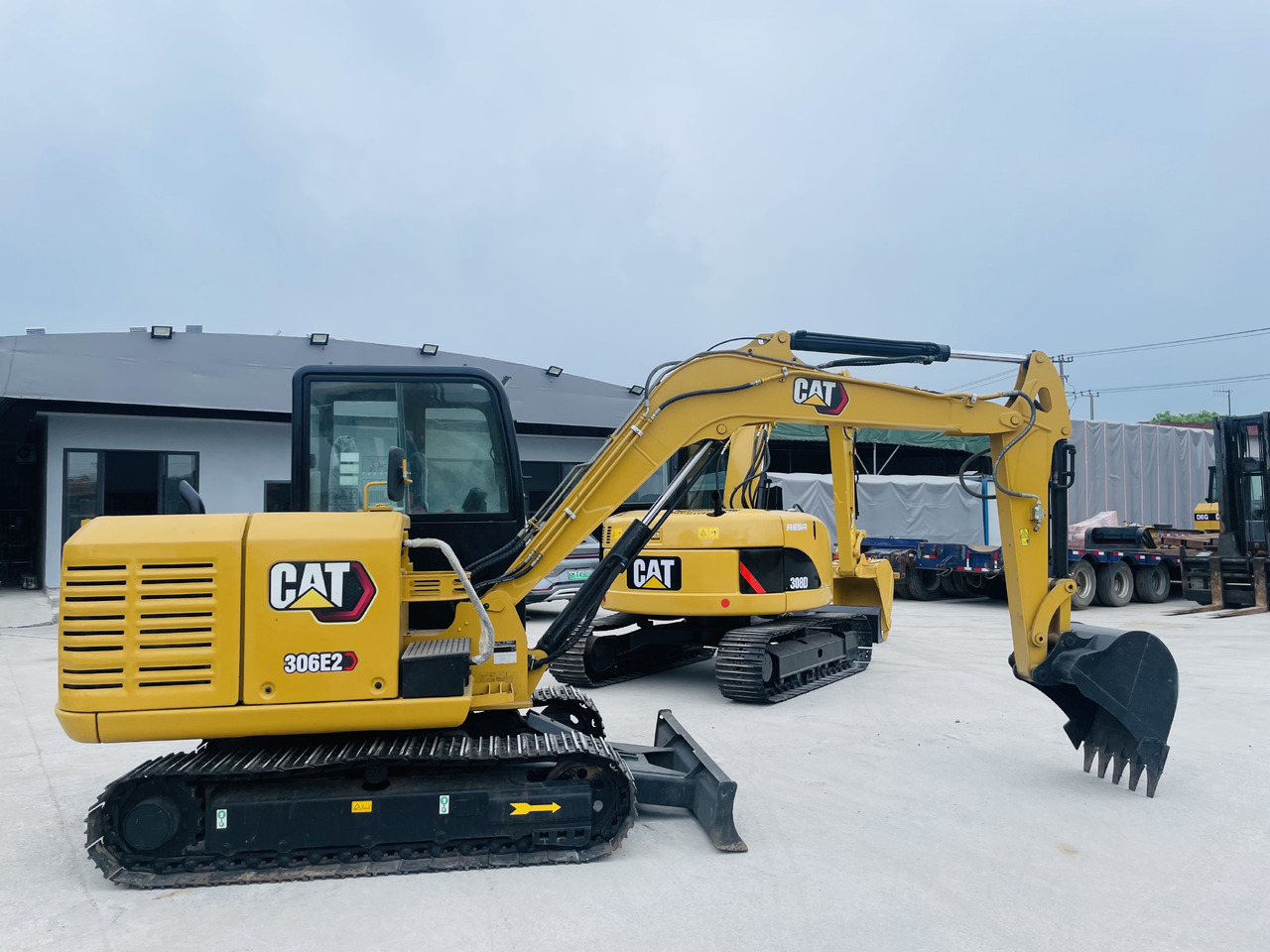 Caterpillar 306 Used Excavator CAT 306D 306E 3062 6 Ton Crawler Excavators Doosan DH60 DX60 Hyundai 60 for Sale - Mini excavator: picture 1 Caterpillar 306 Used Excavator CAT 306D 306E 3062 6 Ton Crawler Excavators Doosan DH60 DX60 Hyundai 60 for Sale - Mini excavator: picture 1