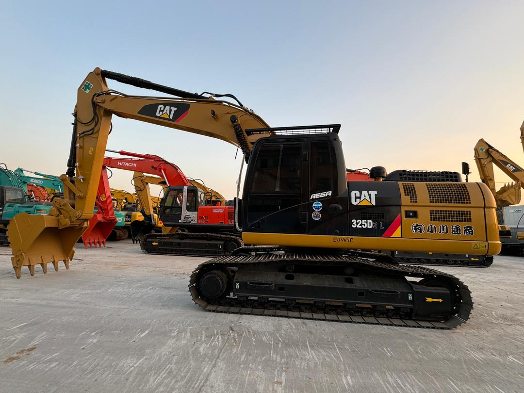 Caterpillar 325D CAT 325D2 329D 330D 330D2 25 Ton Used Excavator for Sale - Crawler excavator: picture 2 Caterpillar 325D CAT 325D2 329D 330D 330D2 25 Ton Used Excavator for Sale - Crawler excavator: picture 2