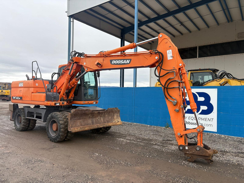 Doosan DX140W - Wheel excavator: picture 3 Doosan DX140W - Wheel excavator: picture 3