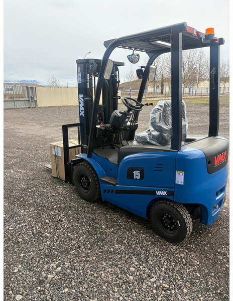 VMAX CPD15 - Electric forklift: picture 3 VMAX CPD15 - Electric forklift: picture 3