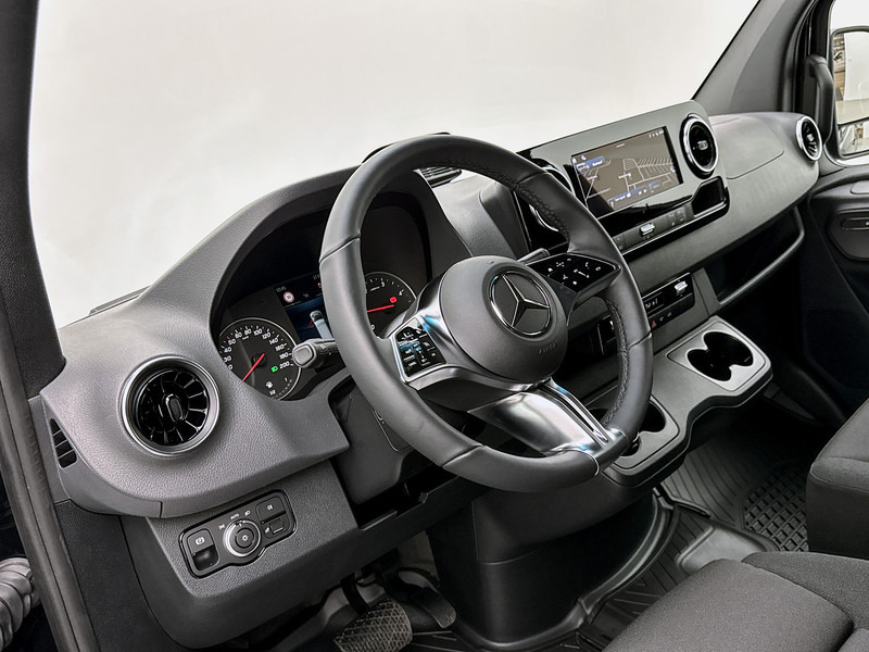 Mercedes-Benz Sprinter 317 1.9 CDI L4H2 Pro 3.5t trekhaak Navigatie Betimmering Parkeerpakket Stoelverwarming - Panel van: picture 4 Mercedes-Benz Sprinter 317 1.9 CDI L4H2 Pro 3.5t trekhaak Navigatie Betimmering Parkeerpakket Stoelverwarming - Panel van: picture 4