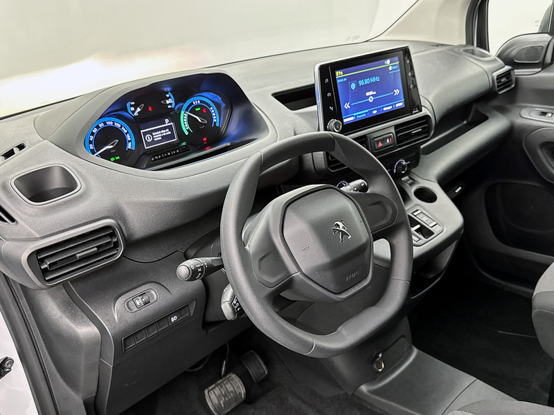 Peugeot e-Partner 136 L1 50 kWh Achteruitrijcamera Cruise Control - Small van, Electric van: picture 5 Peugeot e-Partner 136 L1 50 kWh Achteruitrijcamera Cruise Control - Small van, Electric van: picture 5