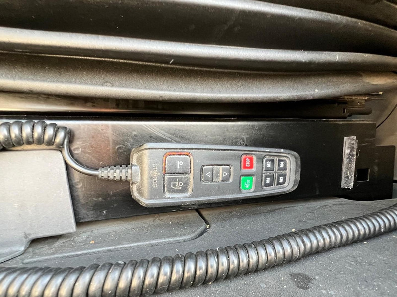 Refrigerator truck Scania S450 6x2 koelwagen Retarder / Dhollandia / Bloemenmaat: picture 13