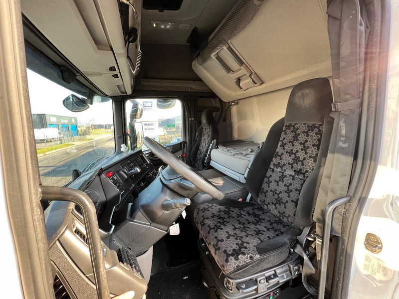 Refrigerator truck Scania S450 6x2 koelwagen Retarder / Dhollandia / Bloemenmaat: picture 12