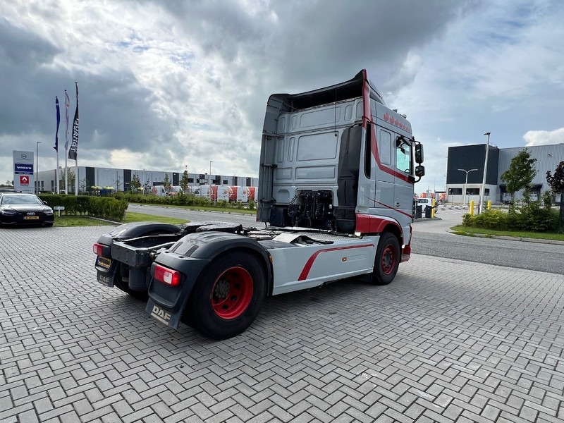 DAF XF 440 4X2 trekker Hydraulic / Standclima /Only 677.000km - Tractor unit: picture 5 DAF XF 440 4X2 trekker Hydraulic / Standclima /Only 677.000km - Tractor unit: picture 5