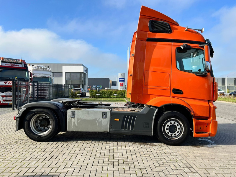 Mercedes-Benz Actros 1836 4x2 trekker - Tractor unit: picture 4 Mercedes-Benz Actros 1836 4x2 trekker - Tractor unit: picture 4