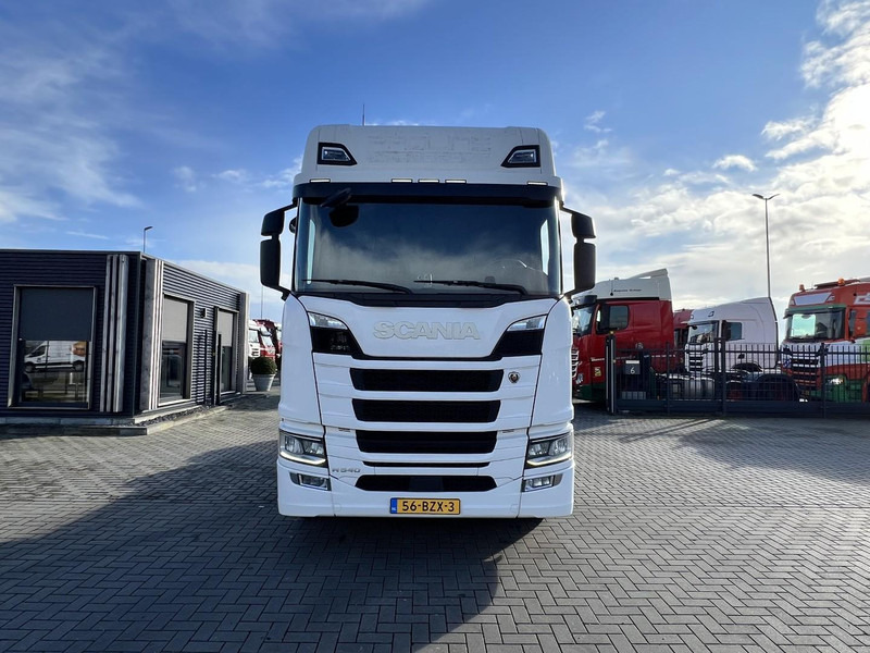 Scania R540 6x2 NGS 6x2 Trekker Retarder / Highline / 543.202km - Tractor unit: picture 2 Scania R540 6x2 NGS 6x2 Trekker Retarder / Highline / 543.202km - Tractor unit: picture 2