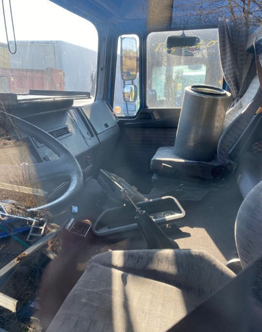 MAN SILENT , Model 1 / 2 / 3 , Dubla a completa MAN F2000 - Cab for Truck: picture 5 MAN SILENT , Model 1 / 2 / 3 , Dubla a completa MAN F2000 - Cab for Truck: picture 5