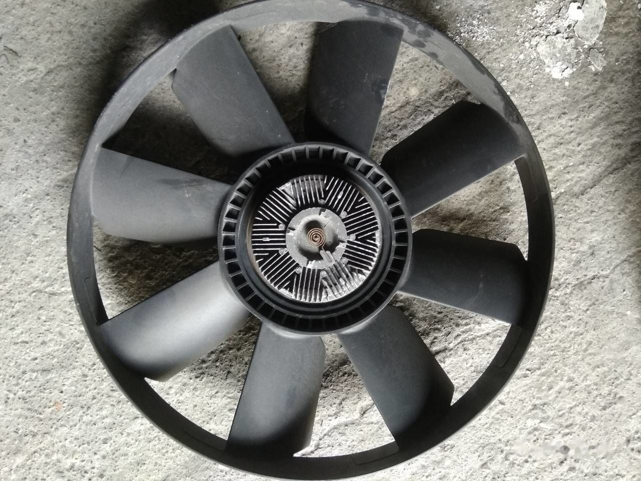 Mercedes-Benz OM904LA Mercedes-Benz Atego - Fan for Truck: picture 2 Mercedes-Benz OM904LA Mercedes-Benz Atego - Fan for Truck: picture 2