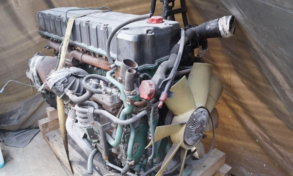 Volvo D12C Volvo FH 12 - Engine for Truck: picture 1 Volvo D12C Volvo FH 12 - Engine for Truck: picture 1