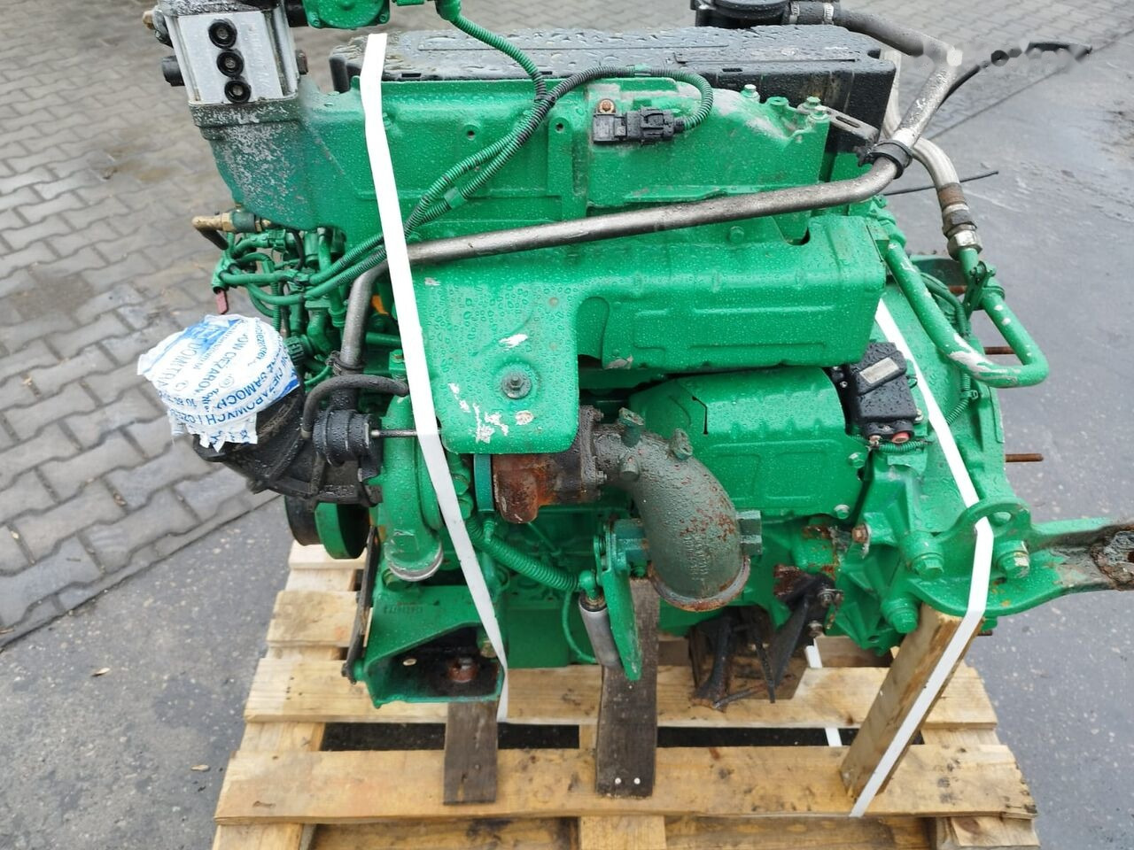 Volvo D5F 215 EEV Volvo truck - Engine for Truck: picture 3 Volvo D5F 215 EEV Volvo truck - Engine for Truck: picture 3