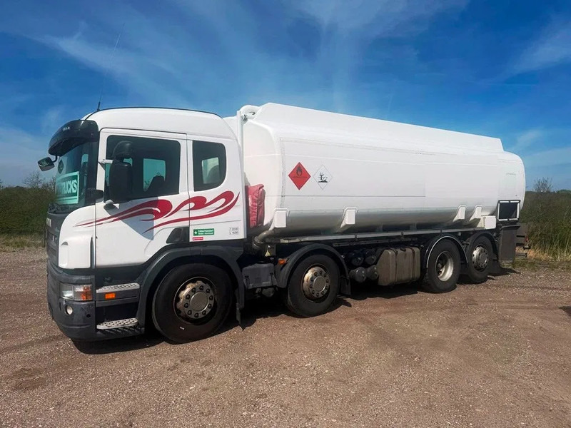 Scania P380 P380 8x2*6 .ADR/FL . 24200 L Tank - Air / Air suspension. - Tanker truck: picture 3 Scania P380 P380 8x2*6 .ADR/FL . 24200 L Tank - Air / Air suspension. - Tanker truck: picture 3
