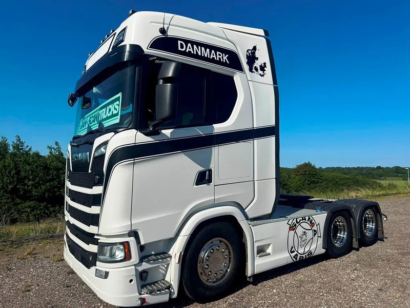 Scania S580 V8 NGS Air / Air suspension. Opticruise / Retarder. Hydr. system,. - Tractor unit: picture 3 Scania S580 V8 NGS Air / Air suspension. Opticruise / Retarder. Hydr. system,. - Tractor unit: picture 3