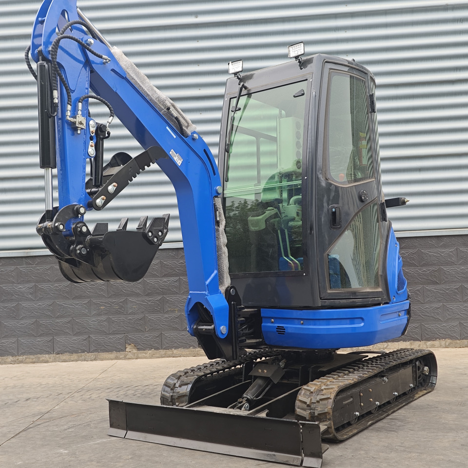 LEZUM DY25U Mini Excavator CE Certification Kubota Engine(Factory Outlet) Mini Pelle Minibagger Minikoparka Miniexcavadora - Mini excavator: picture 3 LEZUM DY25U Mini Excavator CE Certification Kubota Engine(Factory Outlet) Mini Pelle Minibagger Minikoparka Miniexcavadora - Mini excavator: picture 3