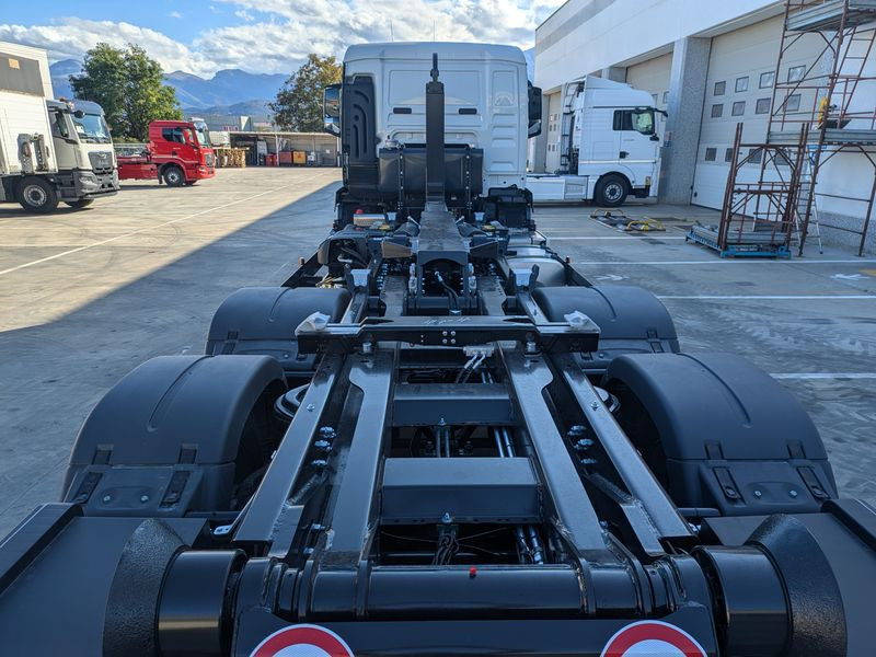 MOTRICE MAN 6x2 CON GANCIO SCARRABILE MAN TGS 26.480 6x2-4 BL CH - Hook lift truck: picture 2 MOTRICE MAN 6x2 CON GANCIO SCARRABILE MAN TGS 26.480 6x2-4 BL CH - Hook lift truck: picture 2