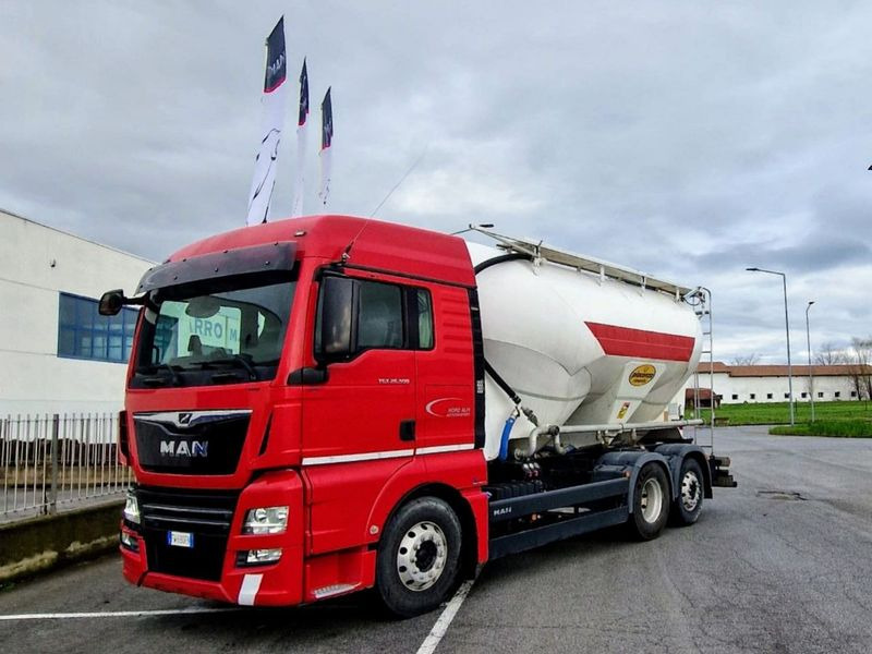 Camion cisterna MAN TGX TGX 26.500 - Tractor unit: picture 1 Camion cisterna MAN TGX TGX 26.500 - Tractor unit: picture 1
