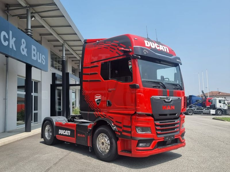 TRATTORE STRADALE MAN TGX 520hp DUCATI EDITION TGX 18.520 4x2 LL SA - Tractor unit: picture 1 TRATTORE STRADALE MAN TGX 520hp DUCATI EDITION TGX 18.520 4x2 LL SA - Tractor unit: picture 1