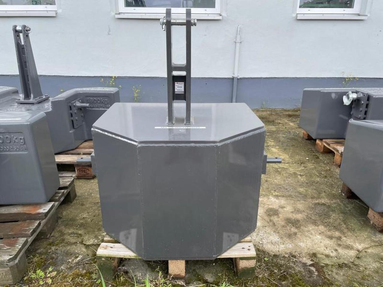 1000KG BUSCHMEIER FRONTGEWICHT - Counterweight: picture 2 1000KG BUSCHMEIER FRONTGEWICHT - Counterweight: picture 2