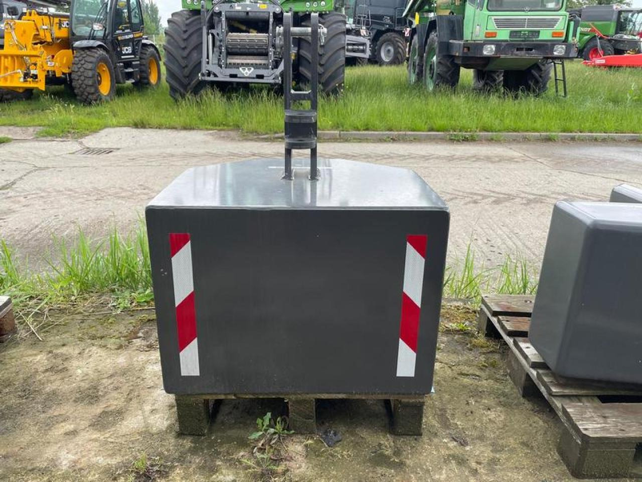 1000KG BUSCHMEIER FRONTGEWICHT - Counterweight: picture 3 1000KG BUSCHMEIER FRONTGEWICHT - Counterweight: picture 3