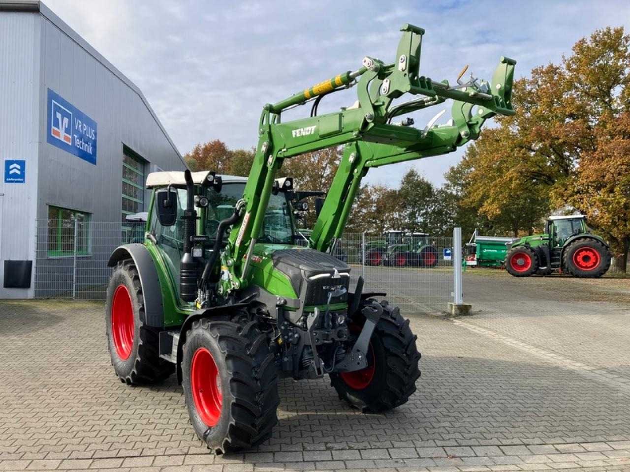 Fendt VARIO 211 - Farm tractor: picture 5 Fendt VARIO 211 - Farm tractor: picture 5