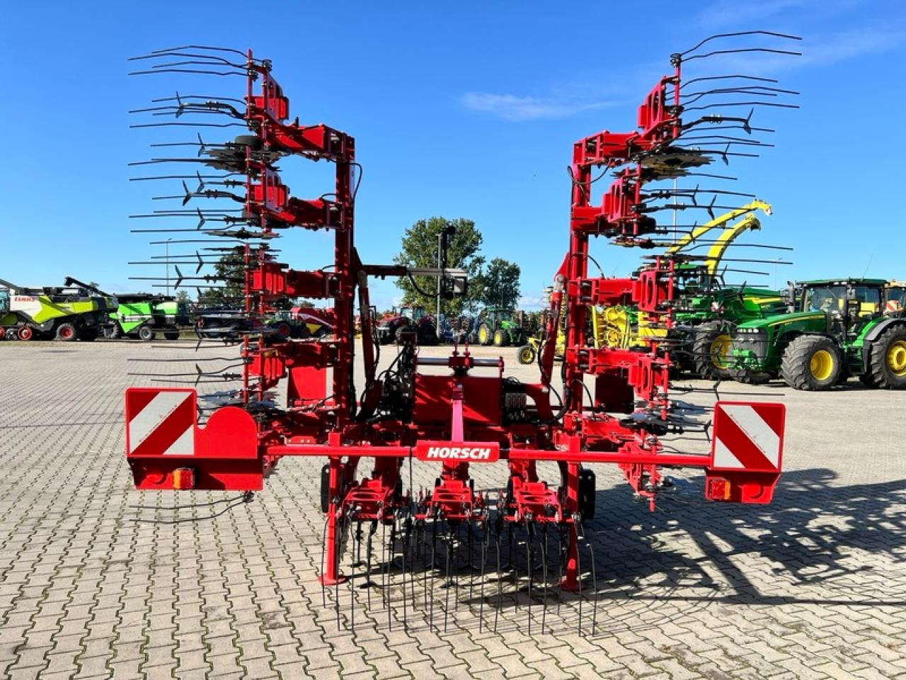 HORSCH TRANSFORMER 6 VF - Soil tillage equipment: picture 3 HORSCH TRANSFORMER 6 VF - Soil tillage equipment: picture 3