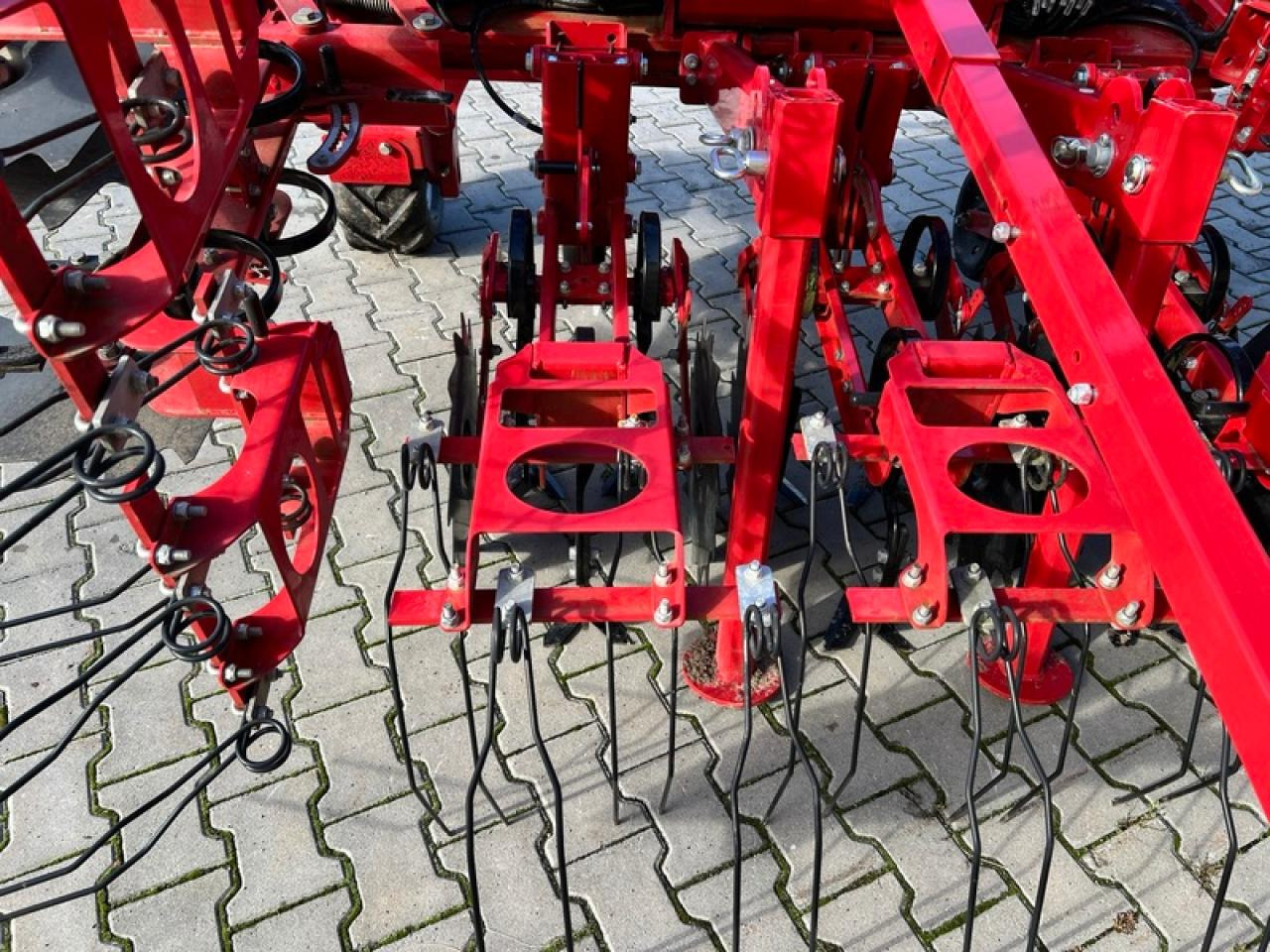 HORSCH TRANSFORMER 6 VF - Soil tillage equipment: picture 4 HORSCH TRANSFORMER 6 VF - Soil tillage equipment: picture 4