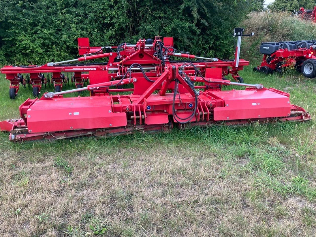 Horsch MESSERWALZE CULTRO 5 TC - Soil tillage equipment: picture 1 Horsch MESSERWALZE CULTRO 5 TC - Soil tillage equipment: picture 1