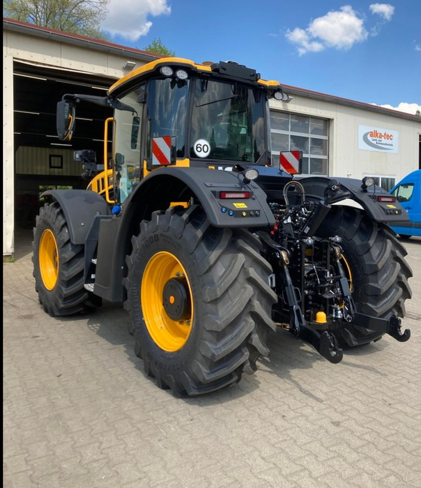 JCB FASTRAC 4220 - Farm tractor: picture 3 JCB FASTRAC 4220 - Farm tractor: picture 3