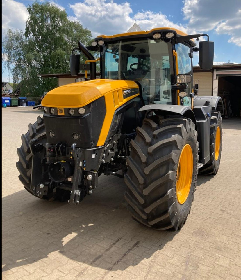 JCB FASTRAC 4220 - Farm tractor: picture 2 JCB FASTRAC 4220 - Farm tractor: picture 2