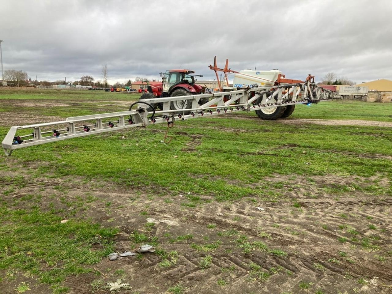 Kuhn OCEANIS 5600 - Trailed sprayer: picture 2 Kuhn OCEANIS 5600 - Trailed sprayer: picture 2