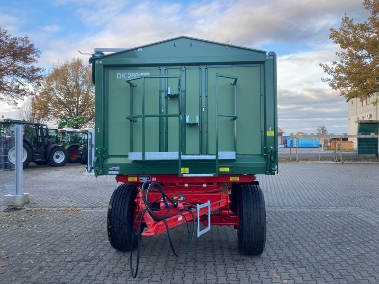Welger DK280RP PORTALTÜREN - Tipper trailer: picture 2 Welger DK280RP PORTALTÜREN - Tipper trailer: picture 2