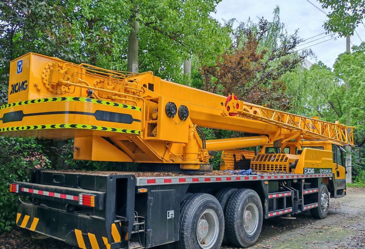 XCMG QY25K QY25K-I QY25KC XCT25 25T 25ton - Mobile crane: picture 3 XCMG QY25K QY25K-I QY25KC XCT25 25T 25ton - Mobile crane: picture 3