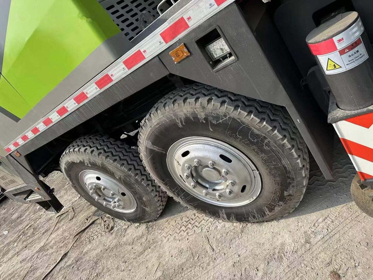 Zoomlion Chinese brand used Zoomlion ZTC500V ZTC700V ZTC900V 50 ton 70 to - Mobile crane: picture 5 Zoomlion Chinese brand used Zoomlion ZTC500V ZTC700V ZTC900V 50 ton 70 to - Mobile crane: picture 5