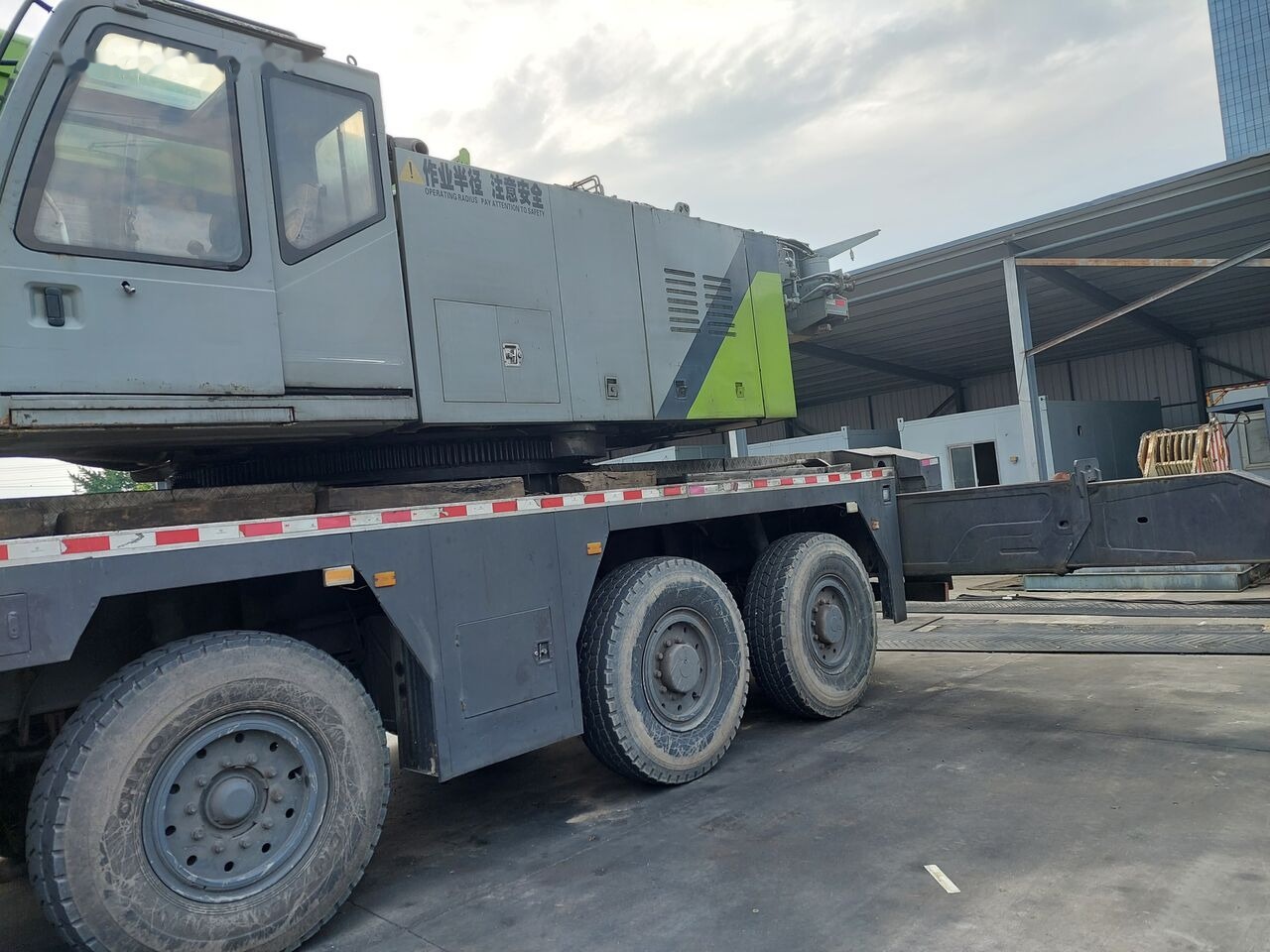 Zoomlion ZAT2600V 260T 260ton 220t 220ton - Mobile crane: picture 3 Zoomlion ZAT2600V 260T 260ton 220t 220ton - Mobile crane: picture 3
