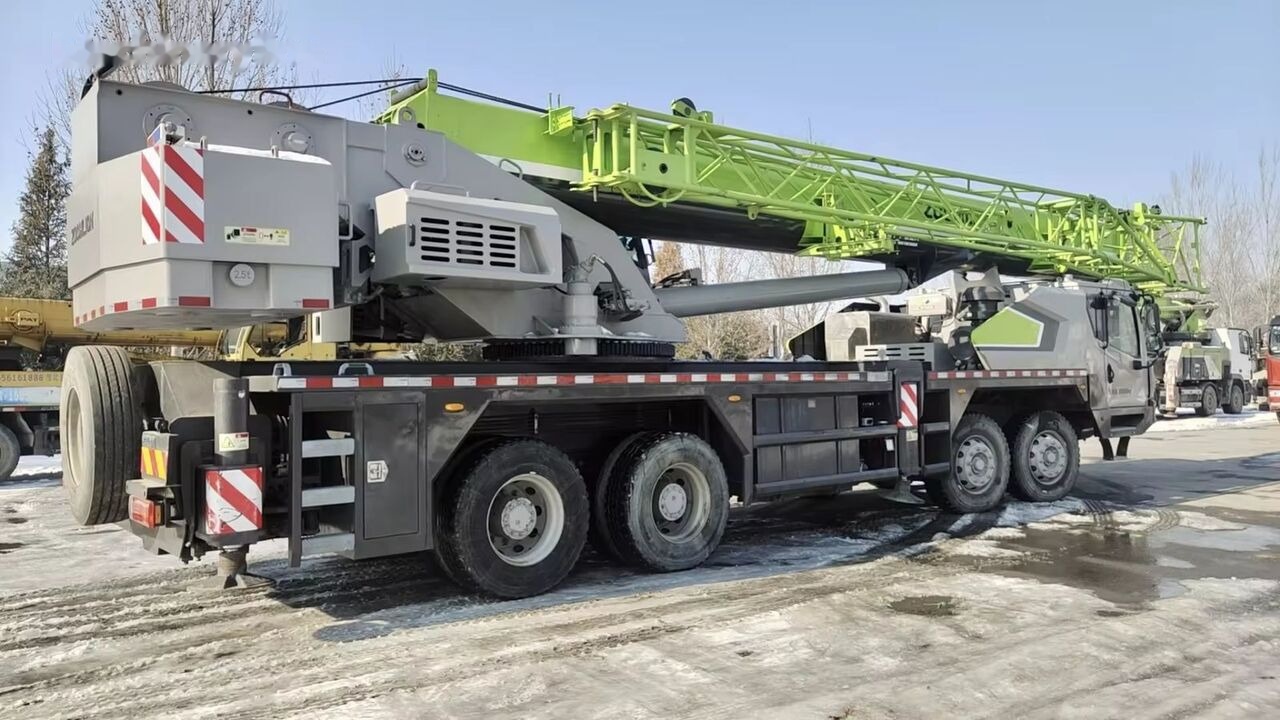 Zoomlion zoomlion ZTC350 ZTC500V ZTC700V ZTC900V 35 50 70 90 used truck c - Mobile crane: picture 3 Zoomlion zoomlion ZTC350 ZTC500V ZTC700V ZTC900V 35 50 70 90 used truck c - Mobile crane: picture 3