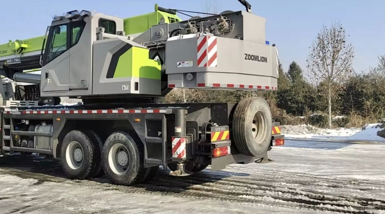 Zoomlion zoomlion ZTC350 ZTC500V ZTC700V ZTC900V 35 50 70 90 used truck c - Mobile crane: picture 5 Zoomlion zoomlion ZTC350 ZTC500V ZTC700V ZTC900V 35 50 70 90 used truck c - Mobile crane: picture 5
