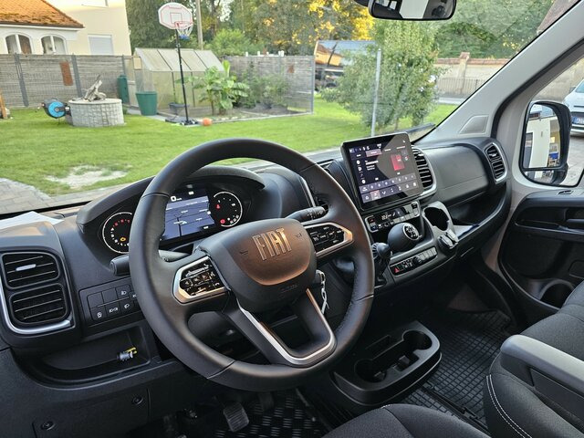FIAT Ducato 140 DOKA Pritsche 2,9 Navi 10' v.Cockpit - Open body delivery van, Combi van: picture 2 FIAT Ducato 140 DOKA Pritsche 2,9 Navi 10' v.Cockpit - Open body delivery van, Combi van: picture 2