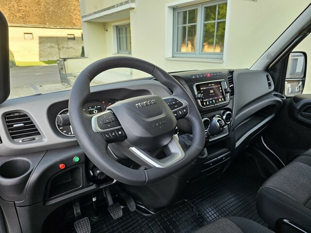 IVECO Daily 35S18 3.0 Koffer LBW Bär ACC LED sofort! - Closed box van: picture 5 IVECO Daily 35S18 3.0 Koffer LBW Bär ACC LED sofort! - Closed box van: picture 5
