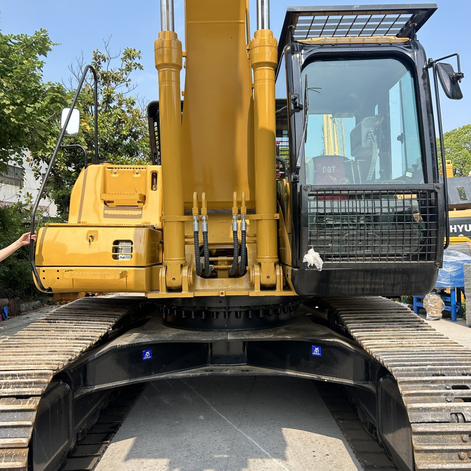 CAT 325C - Crawler excavator: picture 4 CAT 325C - Crawler excavator: picture 4