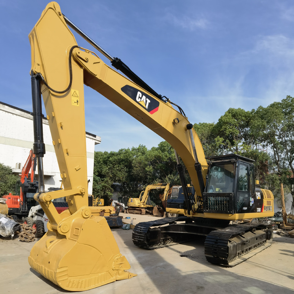CAT 330D Excavator - Crawler excavator: picture 2 CAT 330D Excavator - Crawler excavator: picture 2
