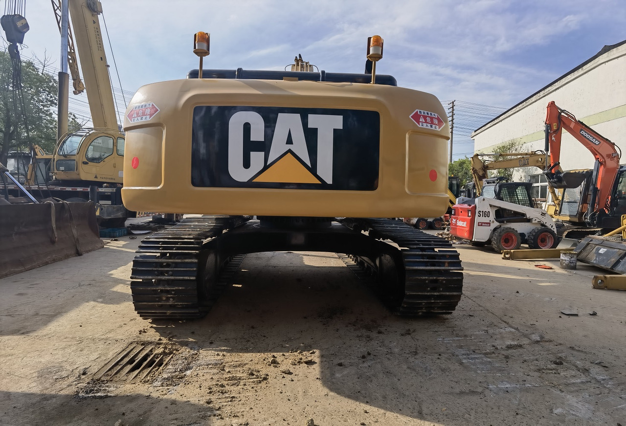 CAT 330D Excavator - Crawler excavator: picture 3 CAT 330D Excavator - Crawler excavator: picture 3