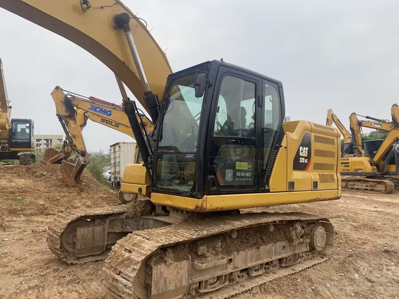 CATERPILLAR 320GC - Crawler excavator: picture 2 CATERPILLAR 320GC - Crawler excavator: picture 2