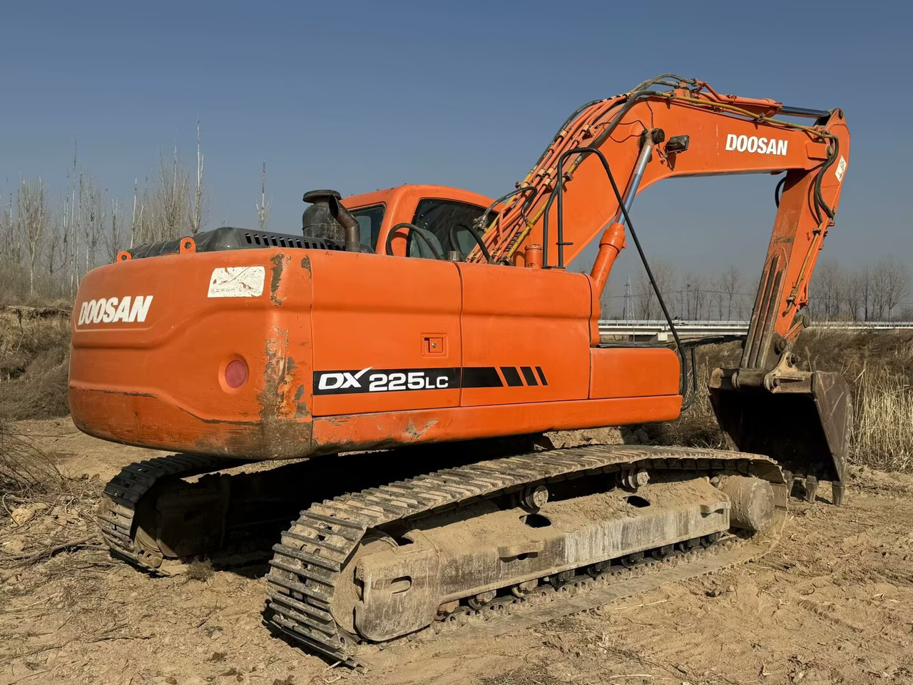 DOOSAN Doosan DX225LC Crawler excavator - Crawler excavator: picture 3 DOOSAN Doosan DX225LC Crawler excavator - Crawler excavator: picture 3