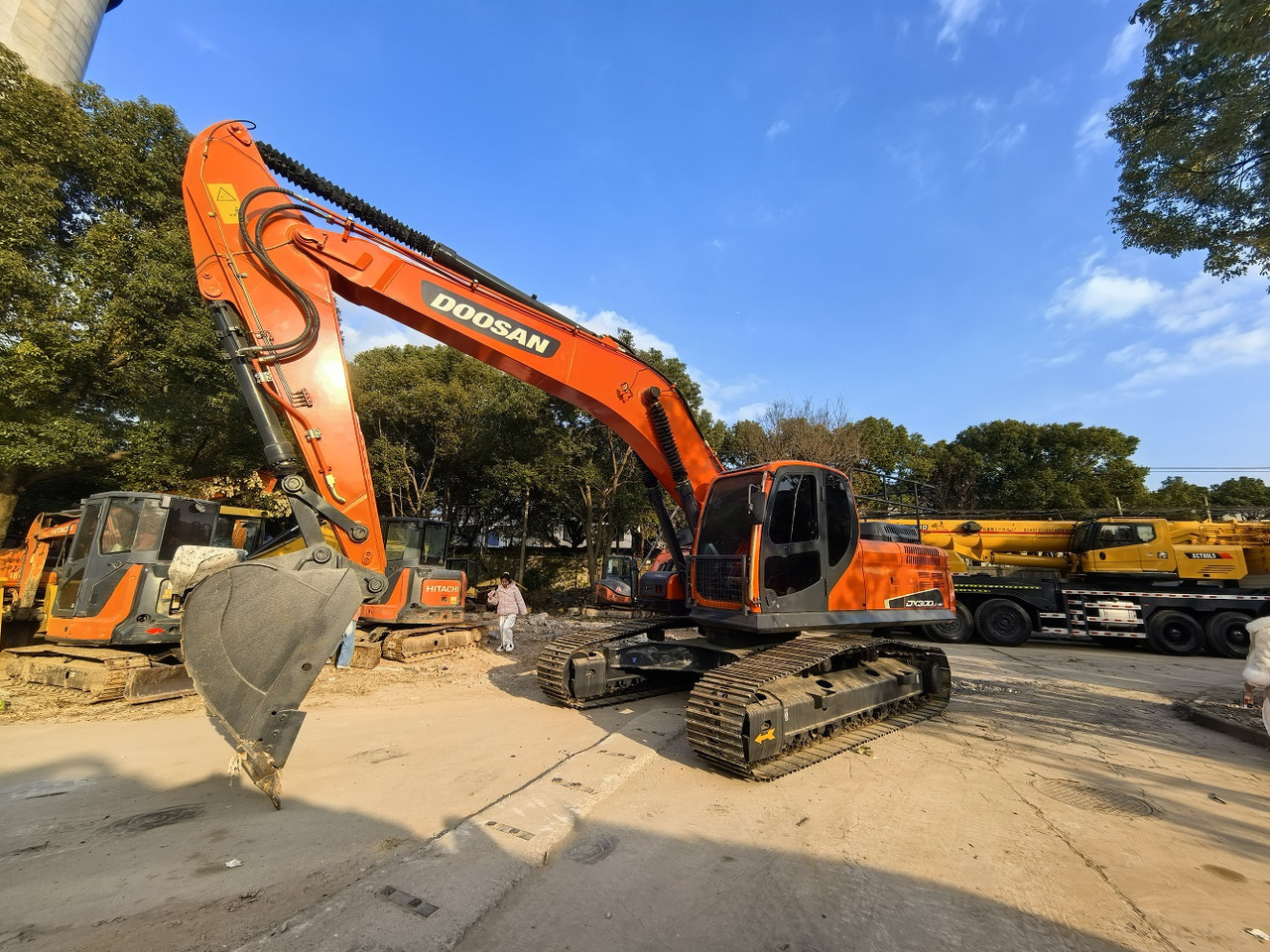 Doosan DX300LC Crawler Excavator - Crawler excavator: picture 2 Doosan DX300LC Crawler Excavator - Crawler excavator: picture 2