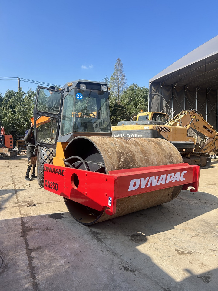 Dynapac CA25D roller - Road roller: picture 5 Dynapac CA25D roller - Road roller: picture 5