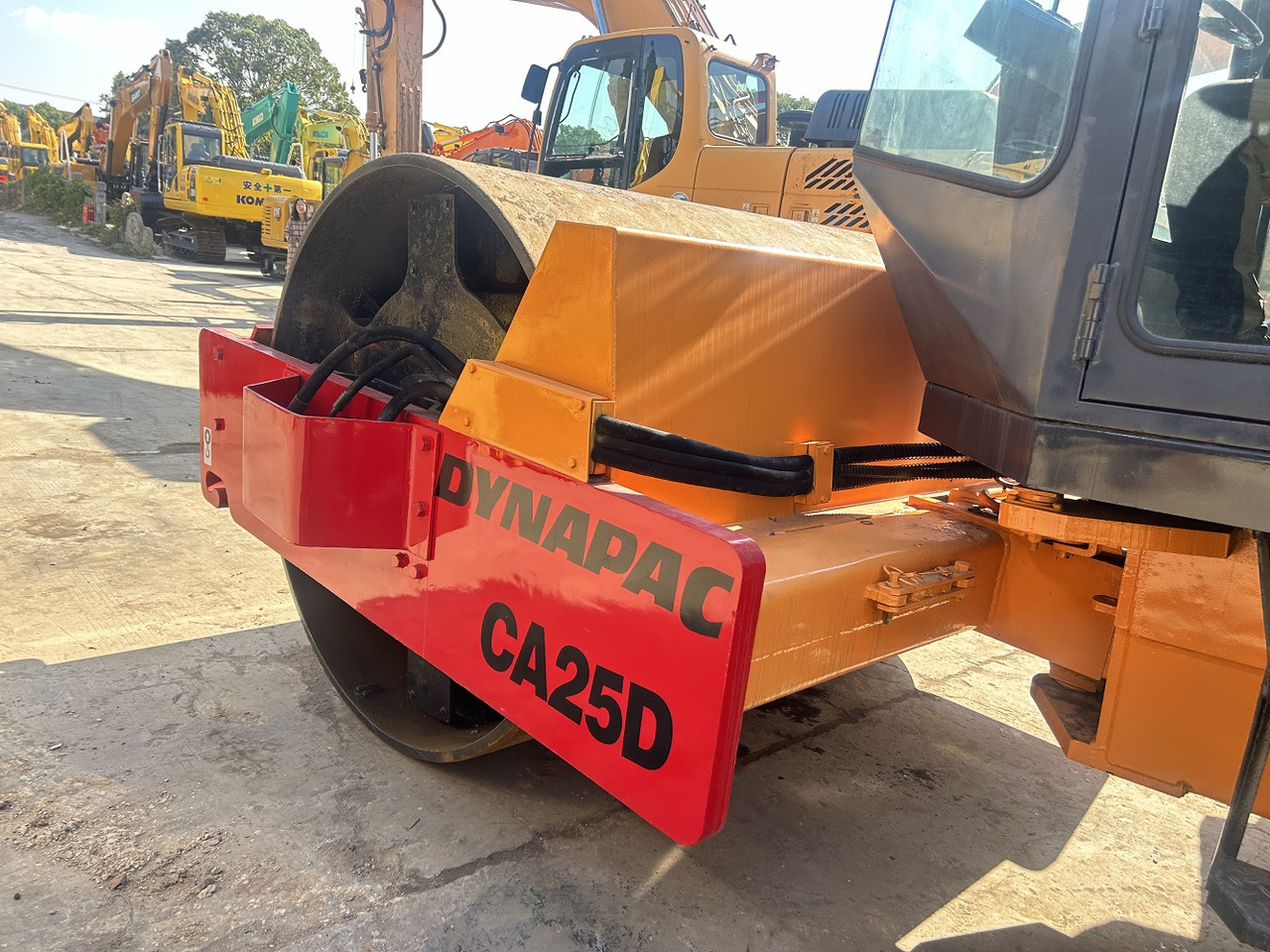 Dynapac CA25D roller - Road roller: picture 3 Dynapac CA25D roller - Road roller: picture 3